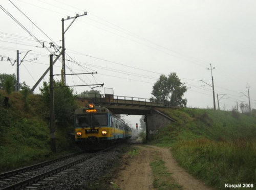 16.08.2008 (Czerwieńsk) ED72-020 opuszcza Czerwieńsk jako pociąg osobowy Malta rel.Zielona Góra- Poznań Gł.