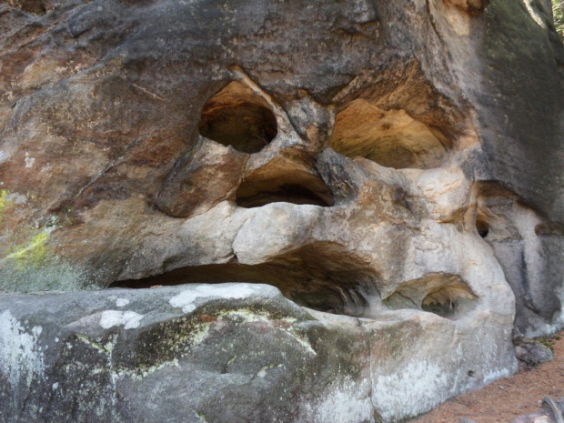 Niesamowita skała nazywana "grobem śmierci",widać dlaczego prawda ?:) #Czechy #góry #Ostaś #SkalneMiasta