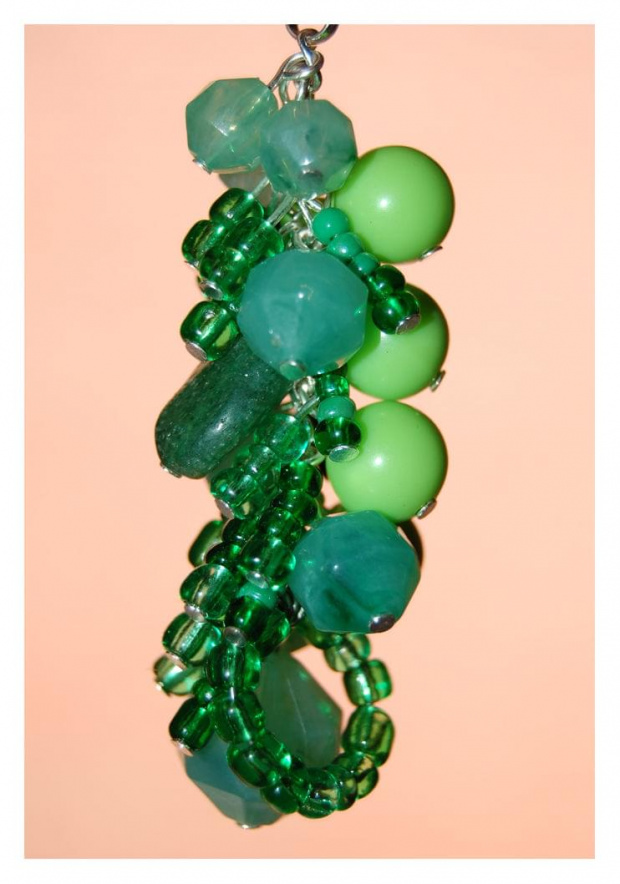 Breloczek - Green - 8,5cm (karabińczyk - 2cm) - akrylowe fasetowane korale, naturalny kamień, akrylowe perełki, drobne szklane koraliki, posrebrzane półfabrykaty