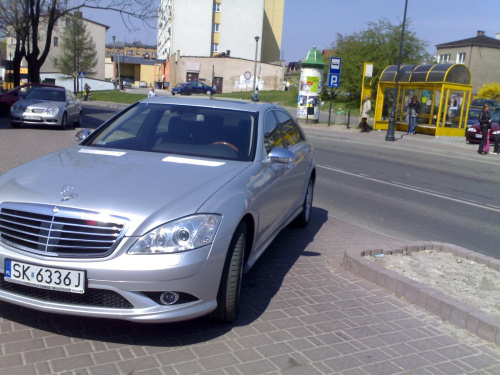 Mercedes AMG w Olkuszu. #mercedes #merc #amg #auto #car #samochód #bryka #limuzyna #lima #klasa #gwiazda #merol