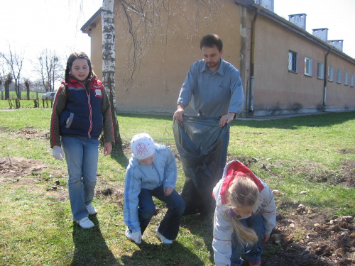 Sprzątanie okolicy