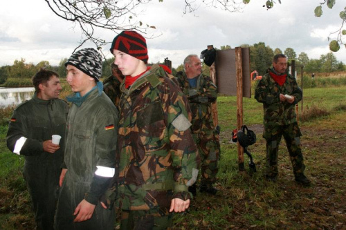 Niezapomniane wrażenia, adrenalina i emocje. To wszystko było dziełem i udziałem związkowców Sierpnia 80 z GZUGu na arenie paintballowej #WzzSierpień80 #gzug #paintball