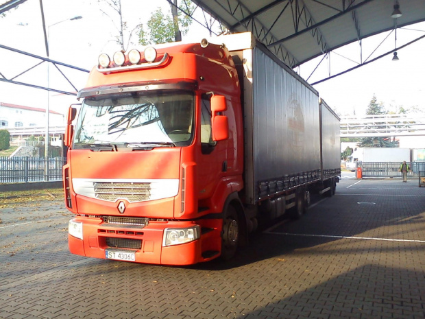 Renault Premium 440 DXi