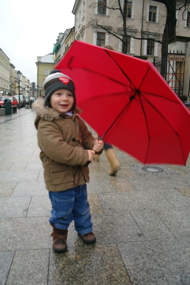 Dominuje kolor czerwony