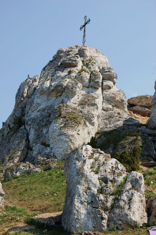 Góra z krzyżem #skała #SokoleGóry