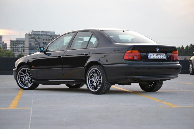 e39 523i