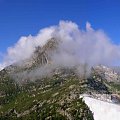 Potężna (180m wysokości) zapora wodna w Emosson