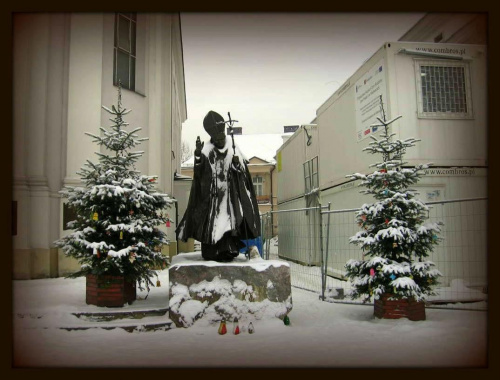 pomnik Jana Pawła II w Wadowicach