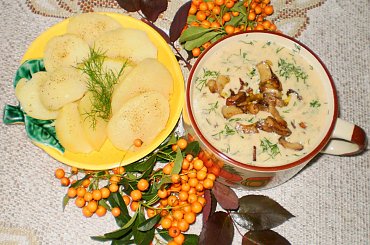 Jesienna borowikowa.
Przepisy do zdjęć zawartych w albumie można odszukać na forum GarKulinar .
Tu jest link
http://garkulinar.jun.pl/index.php
Zapraszam. #zupy #borowiki #grzyby #borowikowa #jedzenie #kulinaria #gotowanie #PrzepisyKulinarne