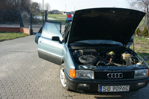 #Audi80