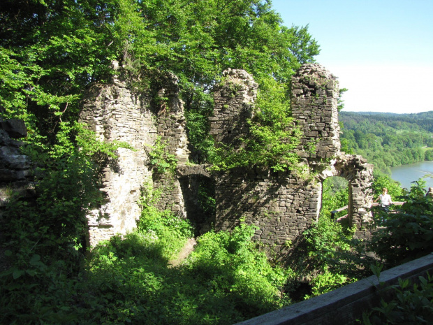 ZAMEK SOBIEŃ
