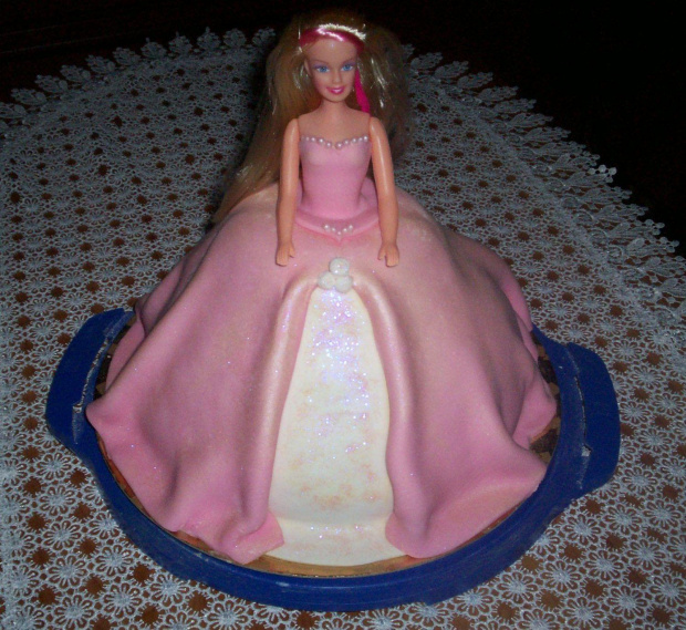 Lalka Barbie #TortLalka #urodzinowy #DlaNiej #BarbieCake #Barbie