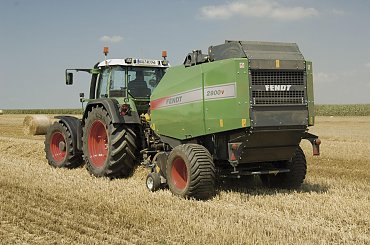 FENDT ROLUJACA ZWIJAJACA ZWIJARKA DO SLOMY #FENDT #PRASA #SLOMA #ROLUJACA