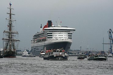 Queen Mary 2 #statek #transatlantyk #ocean #woda #port #hamburg