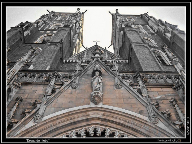 Widok na wieże kościelne - Wrocław, Ostrów Tumski #Qooki #foto #OstrówTumski