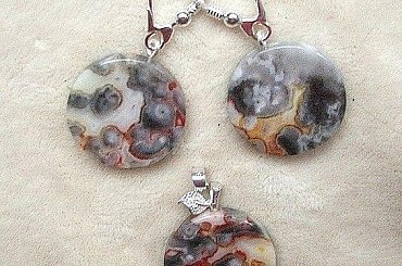 #biżuteria #moda #uroda #kobieta #piórka #minerały #srebro #kolczyki #bigle #dziewczyna