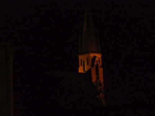 Kościół nocą..